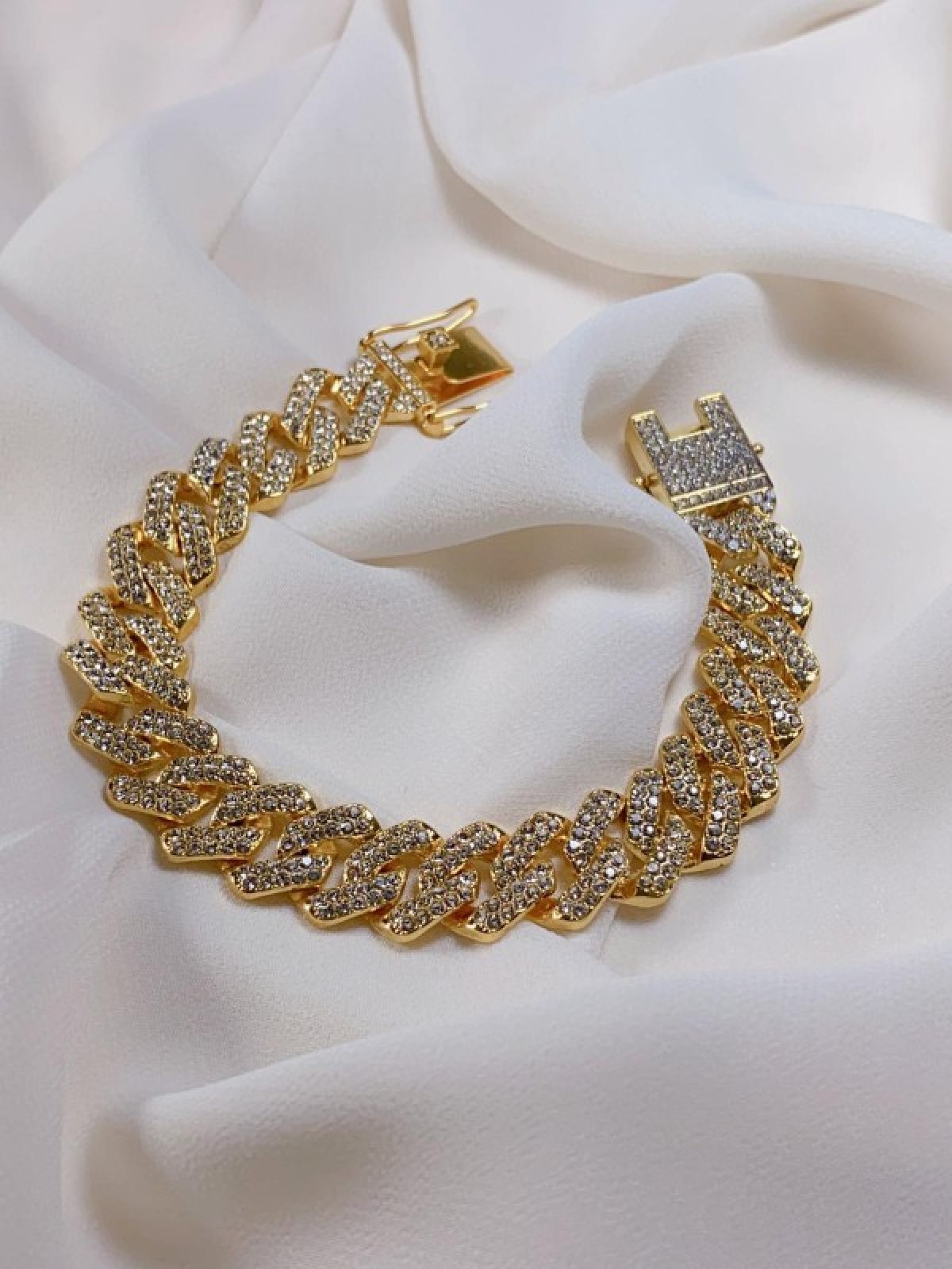 Full Taşlı Gold Zincir