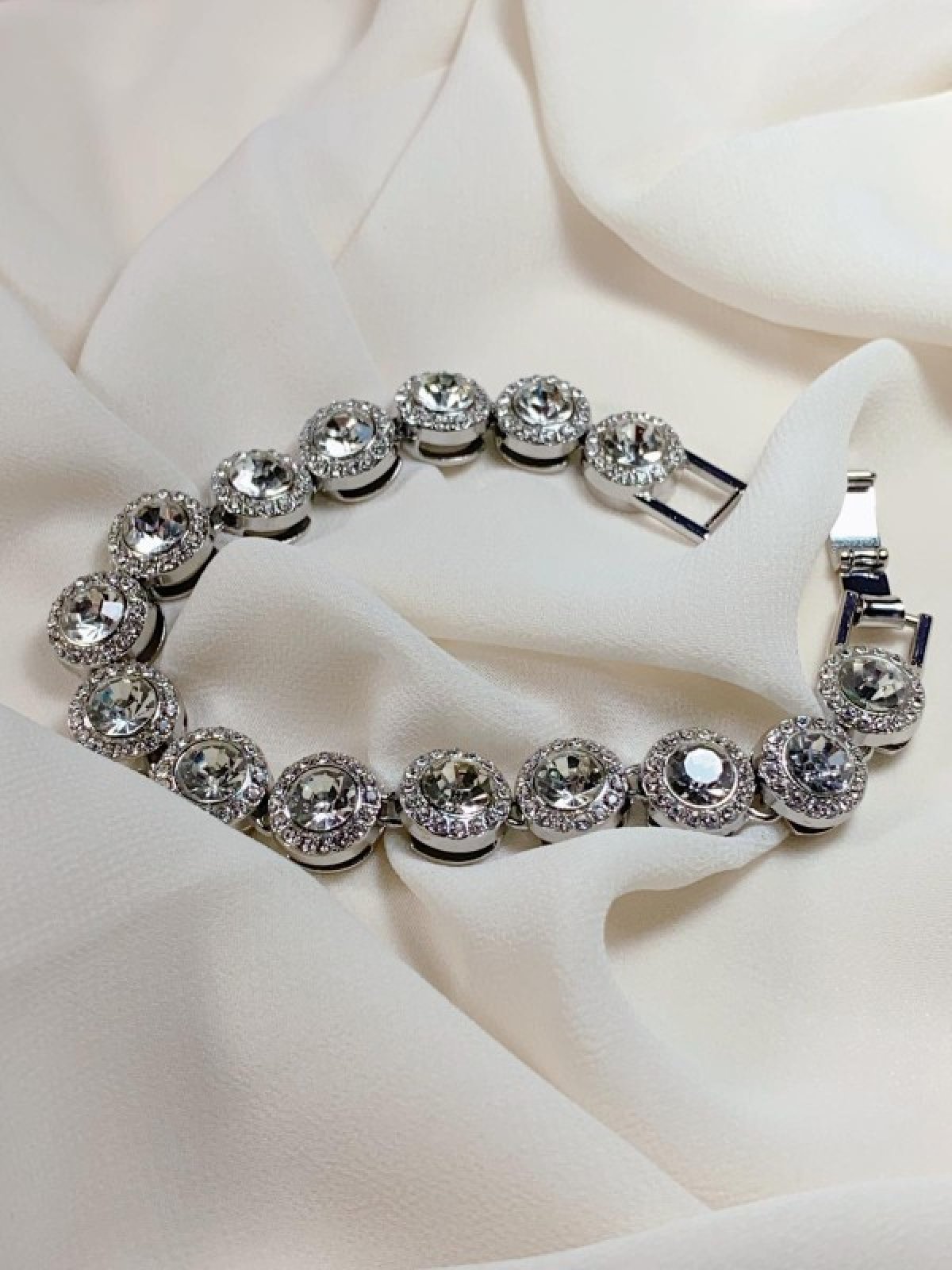 Gümüş Yuvarlak Taşlı Bileklik